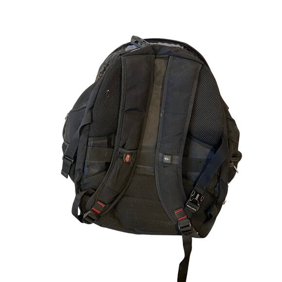 Shrradoo Computer Charging Backpack - Picture 4 of 4